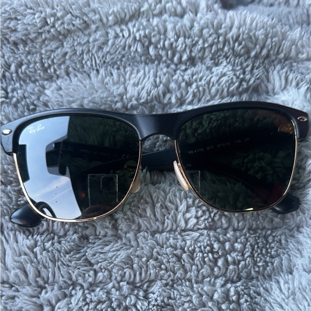 Ray-Ban Sunglasses